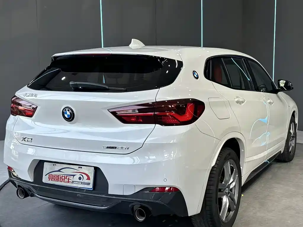 BMW X2 sDrive25 i M Sport Night