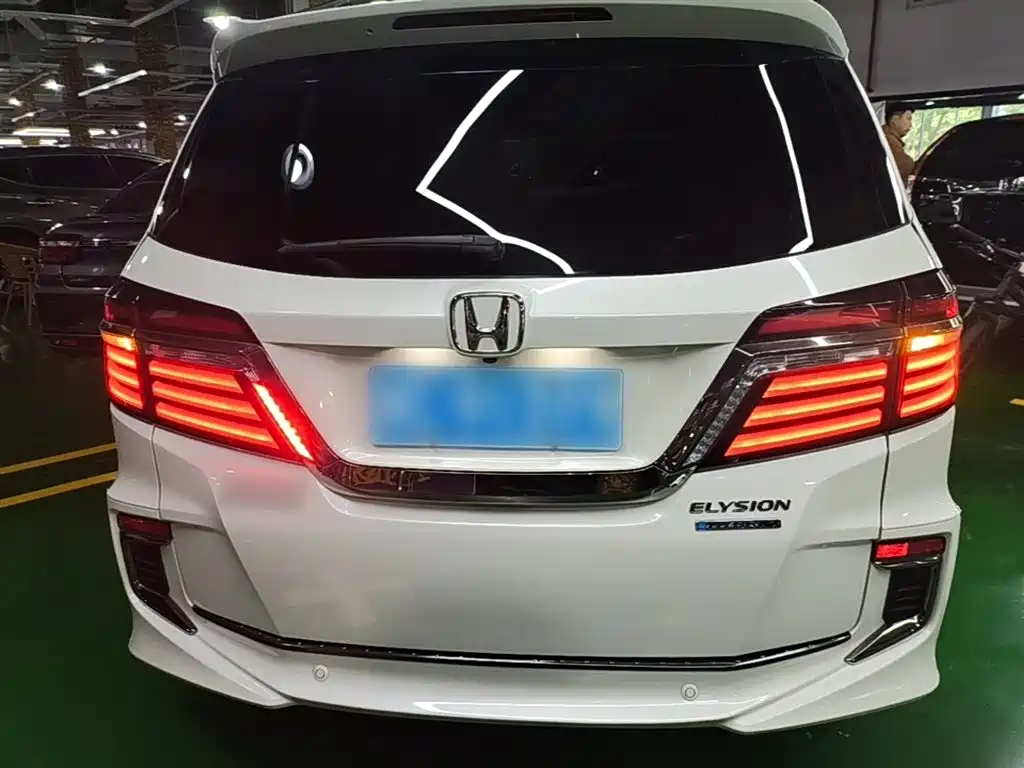Elysion 2.0 L Hybrid Luxury