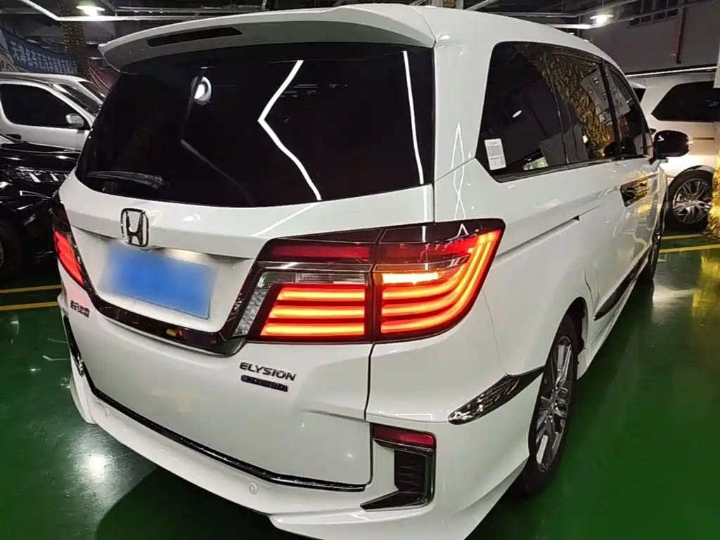 Elysion 2.0 L Hybrid Luxury