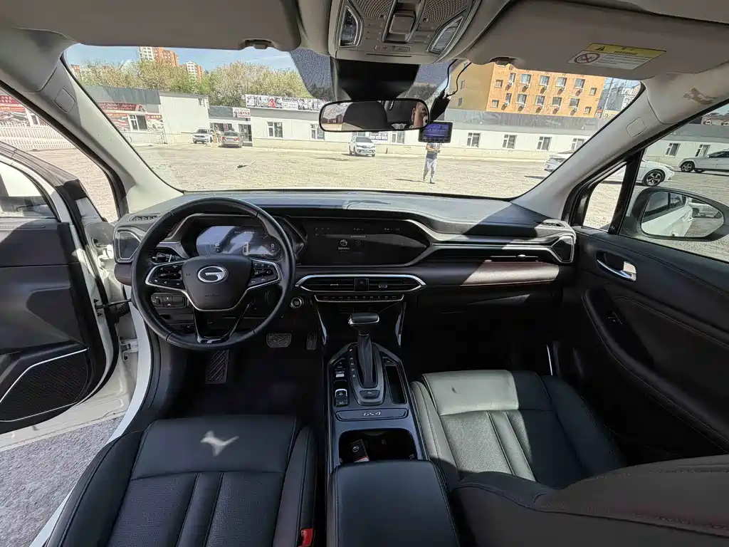 GAC Trumpchi GS4 270 T Auto Connected Tech