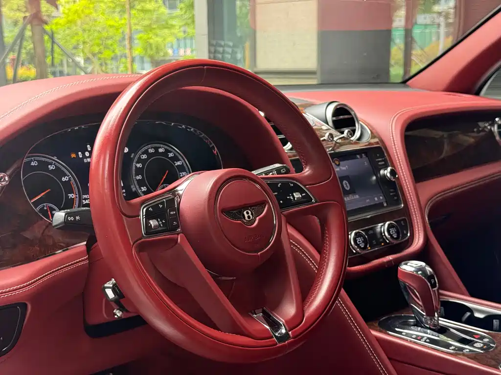Bentayga 6.0 T Standard
