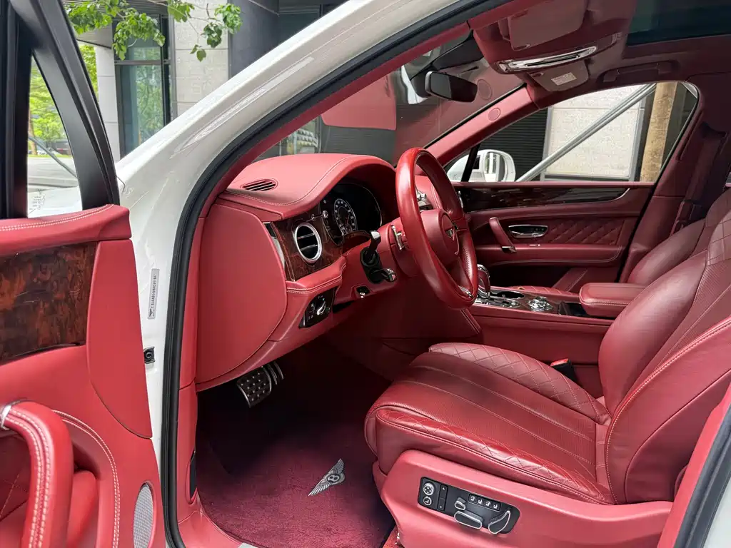 Bentayga 6.0 T Standard