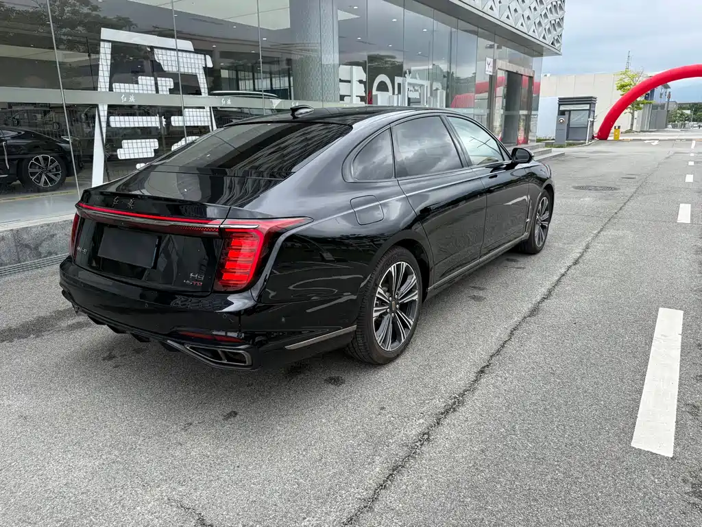 Hongqi H9 2.0 T Flagship Smooth Private Style