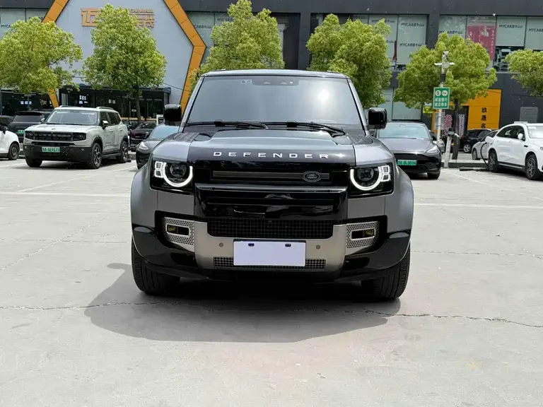 Land Rover Defender 110 3.0 T P400 X