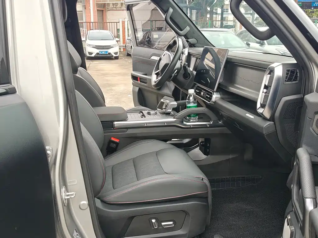 Jetour Traveller 2.0 T 4 WD Cross PRO+