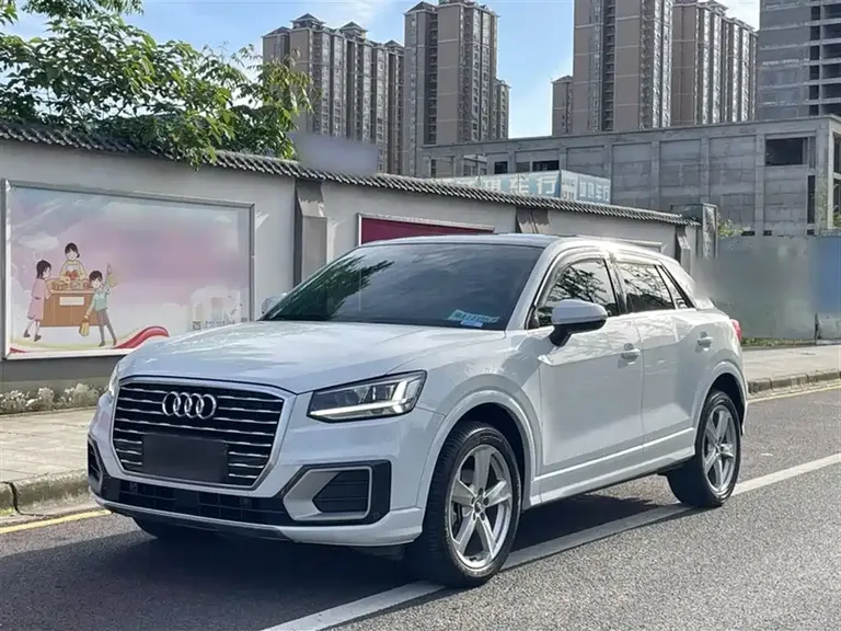 Audi Q2 L 35 TFSI Fashion Elegant