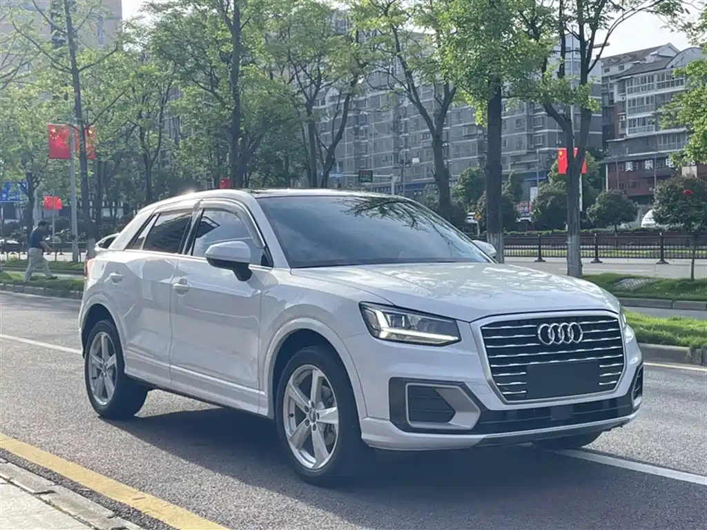 Audi Q2 L 35 TFSI Fashion Elegant