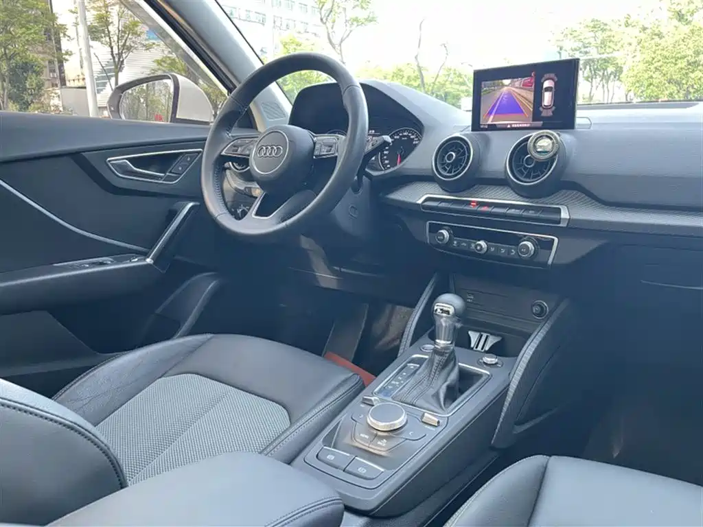 Audi Q2 L 35 TFSI Fashion Elegant