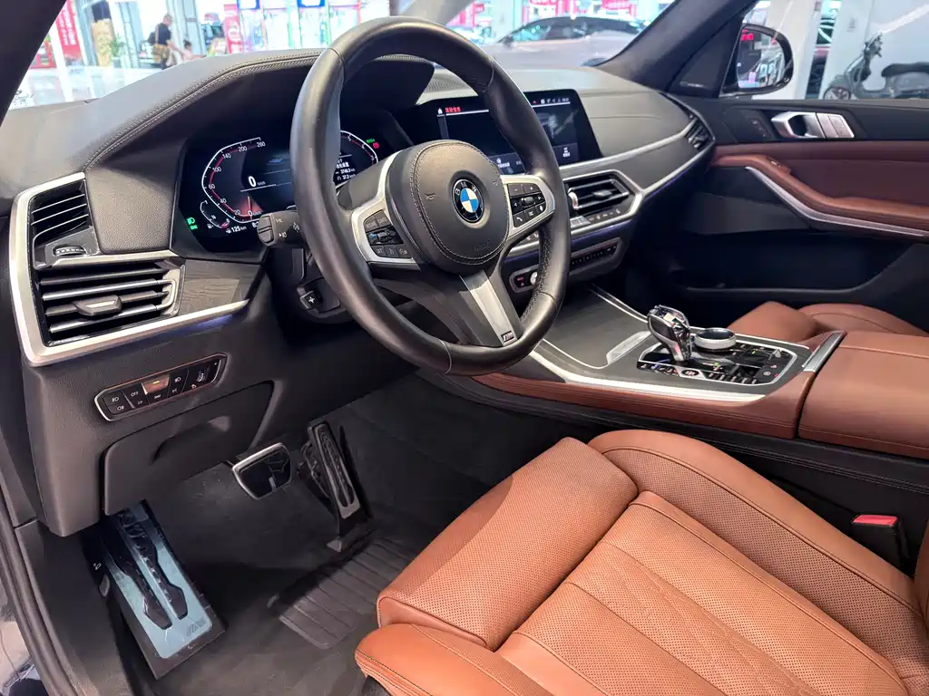 BMW X7 xDrive40 i Individualization Custom Limited M Sport Package
