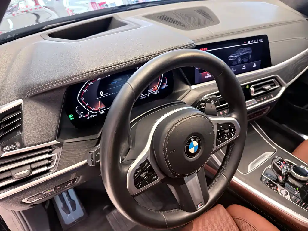 BMW X7 xDrive40 i Individualization Custom Limited M Sport Package