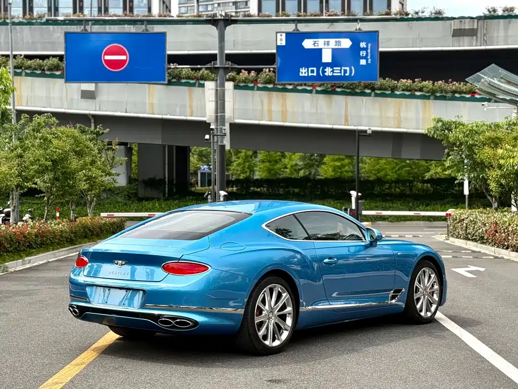 Continental GT 4.0 T GT V8