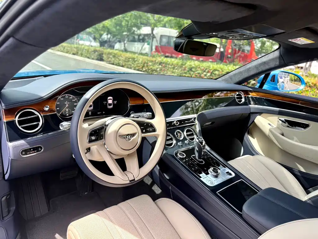 Continental GT 4.0 T GT V8