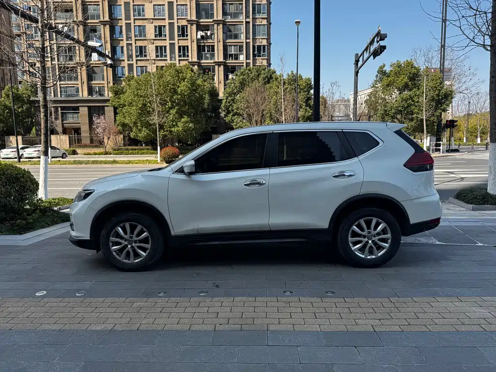 X-Trail 2.0 L CVT 2 WD XL ITS Connected Comfort