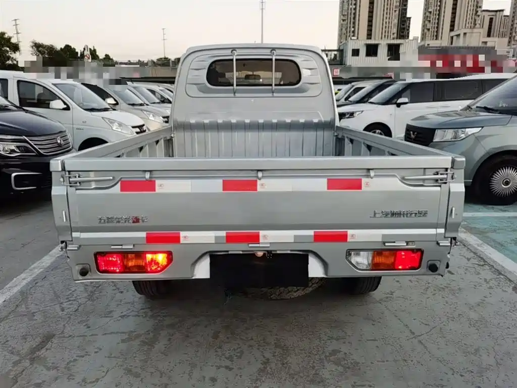 Wuling Rongguang New Truck 1.8 L Double Cab CN-VI LJ479 Q6
