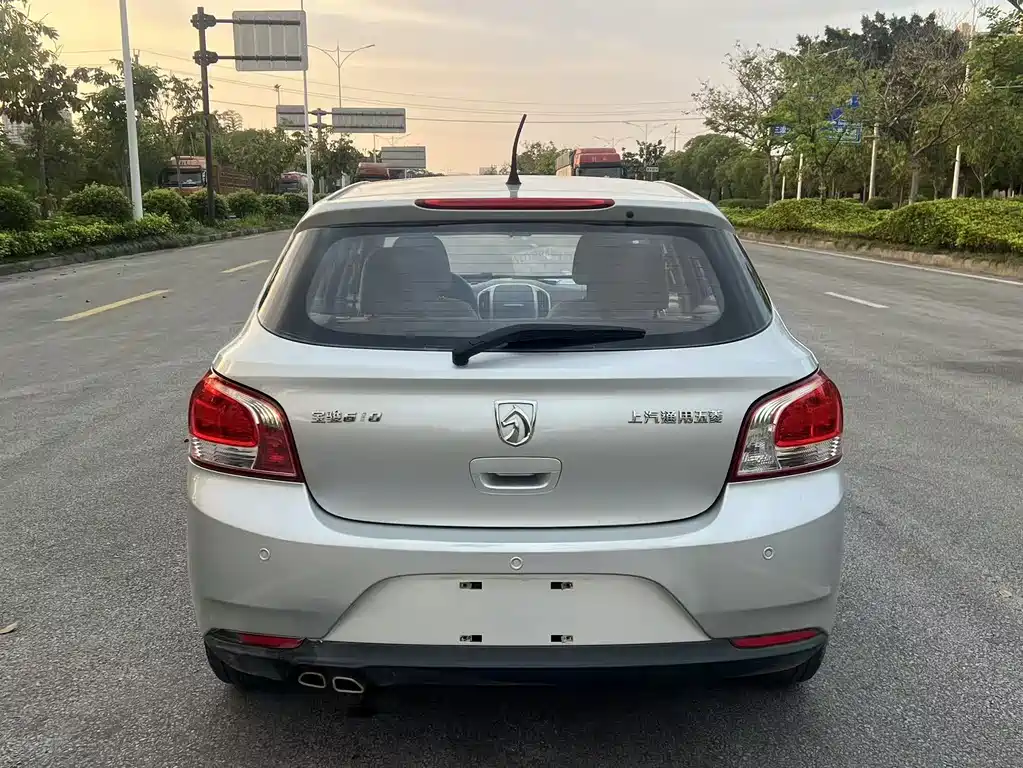 Baojun 610 宝骏610 2014款 1.5 L 手动舒适型