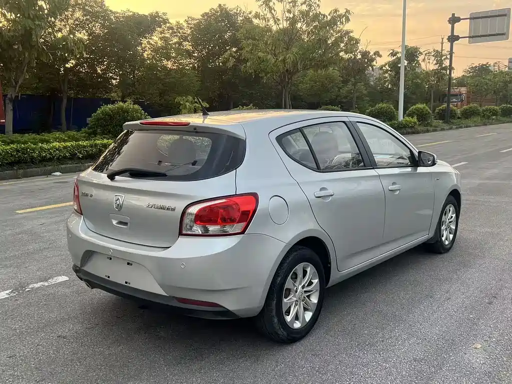 Baojun 610 宝骏610 2014款 1.5 L 手动舒适型