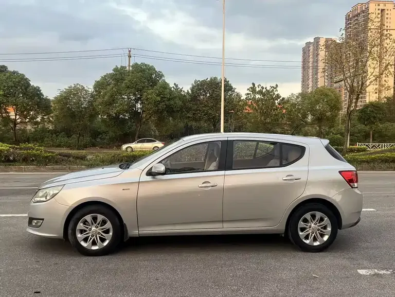 Baojun 610 宝骏610 2014款 1.5 L 手动舒适型