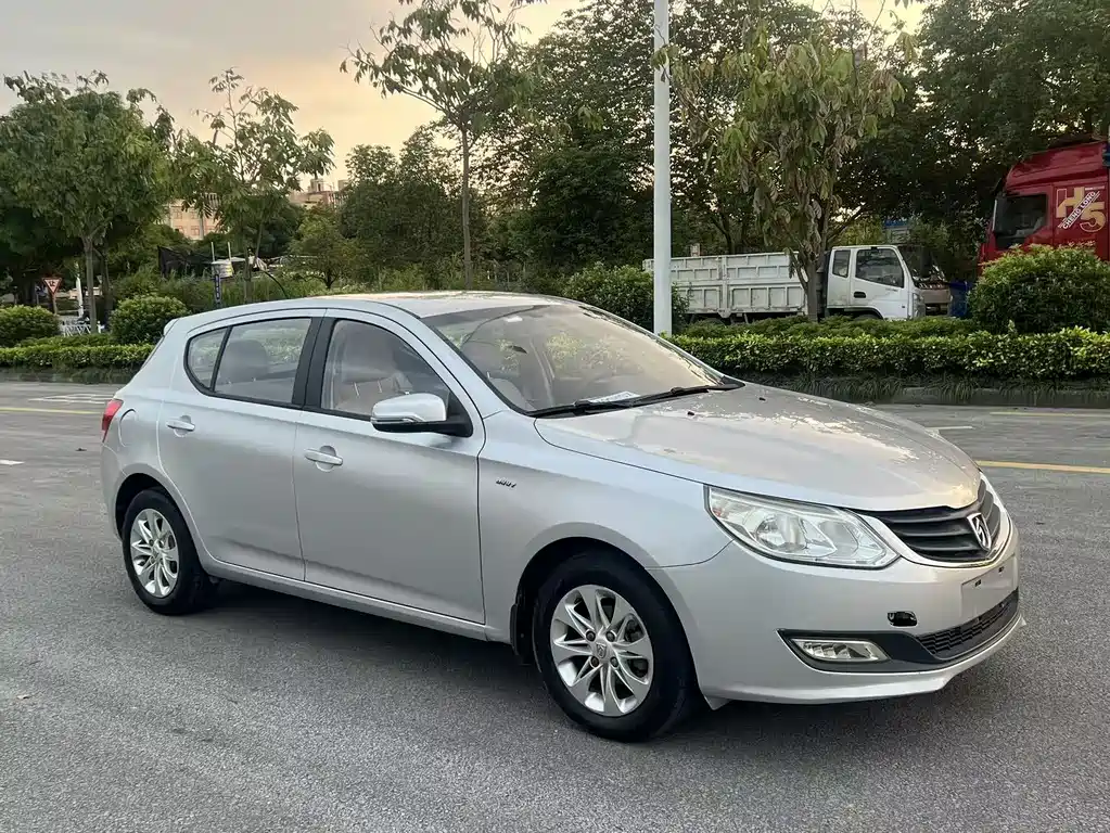 Baojun 610 宝骏610 2014款 1.5 L 手动舒适型