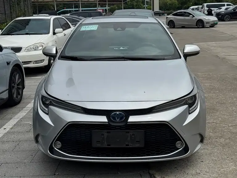 Toyota Levin Dual Engine 1.8 H E-CVT Sport CN-V