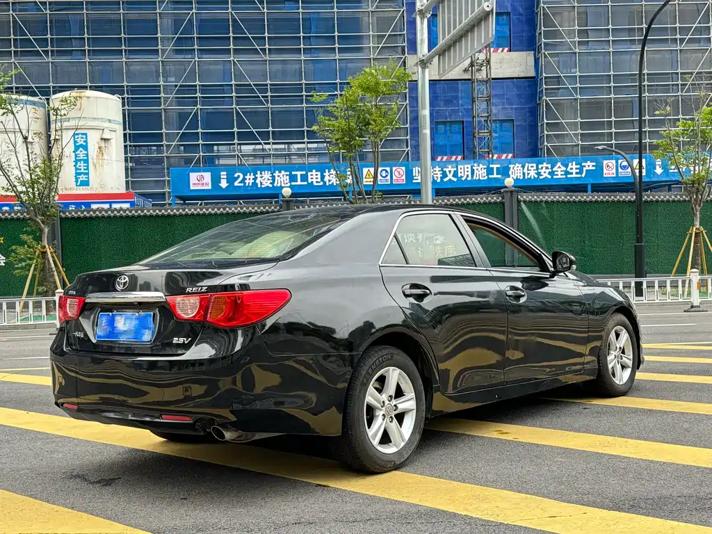 Mark X 2.5 V Style Elite