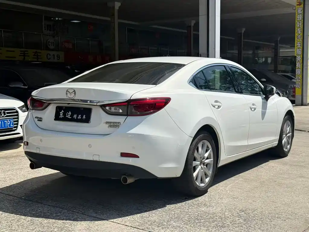 Atenza 2.0 L Blue Sky Luxury CN-V