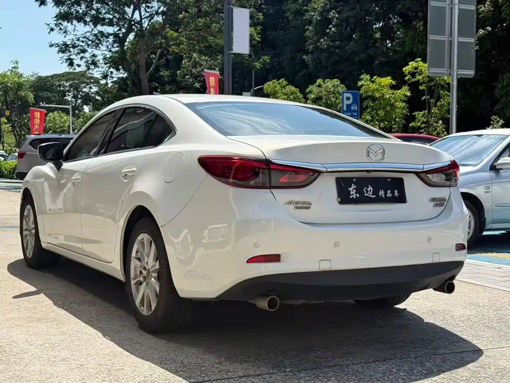 Atenza 2.0 L Blue Sky Luxury CN-V