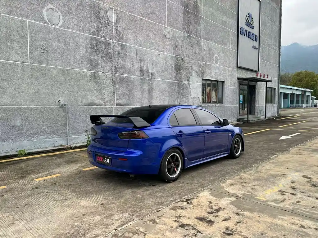 Lancer EX 翼神 2010款 时尚版 1.8 L 手动舒适型