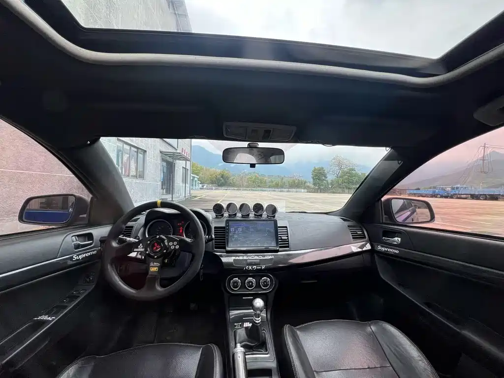 Lancer EX 翼神 2010款 时尚版 1.8 L 手动舒适型