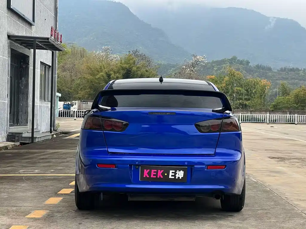 Lancer EX 翼神 2010款 时尚版 1.8 L 手动舒适型