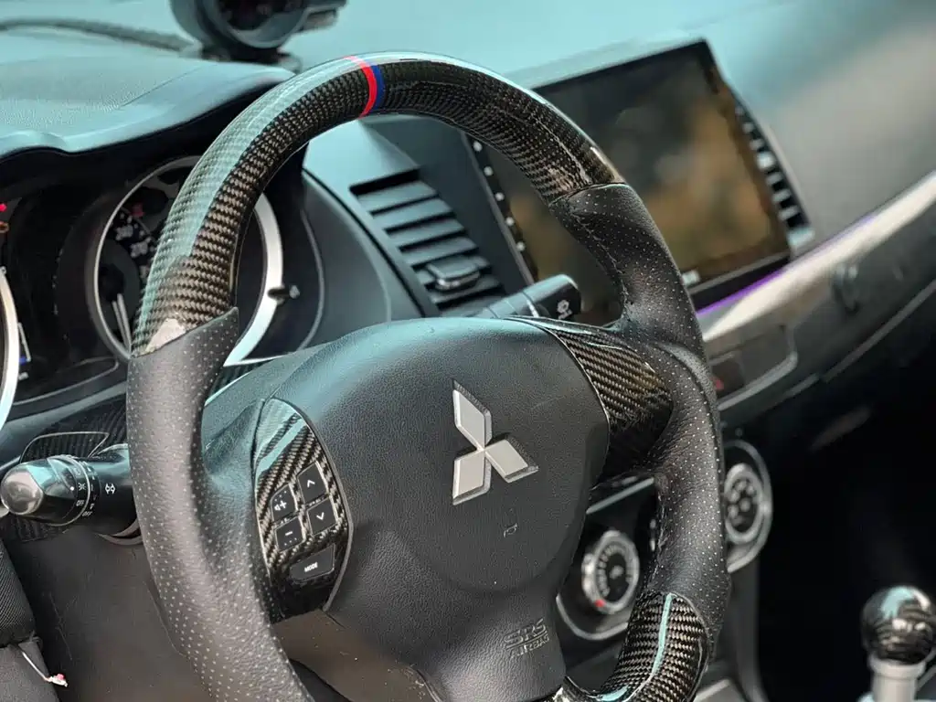 Lancer EX New Year 1.8 L Manual Comfort