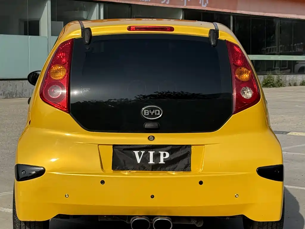 BYD F0 1.0 L AMT Joy Cool