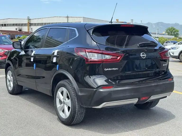 Nissan Qashqai Classic 2.0 L CVT XV Comfort