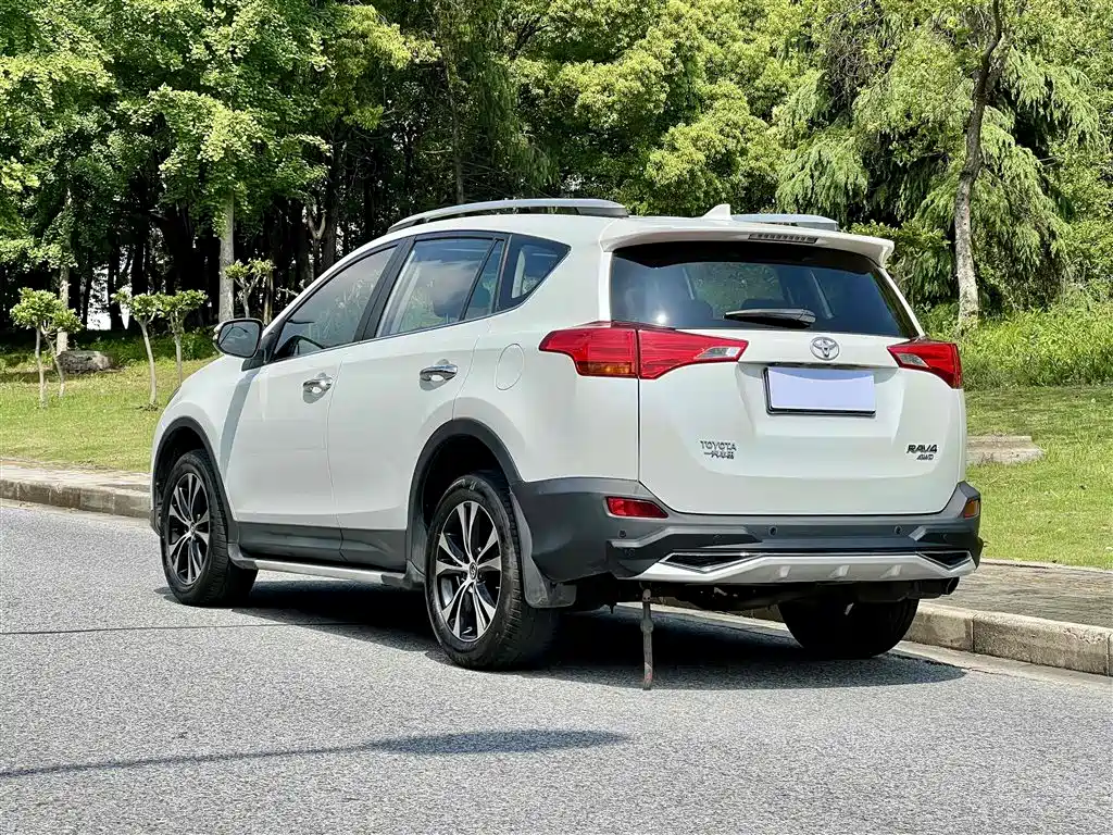 RAV4 2.5 L Auto 4 WD Elite
