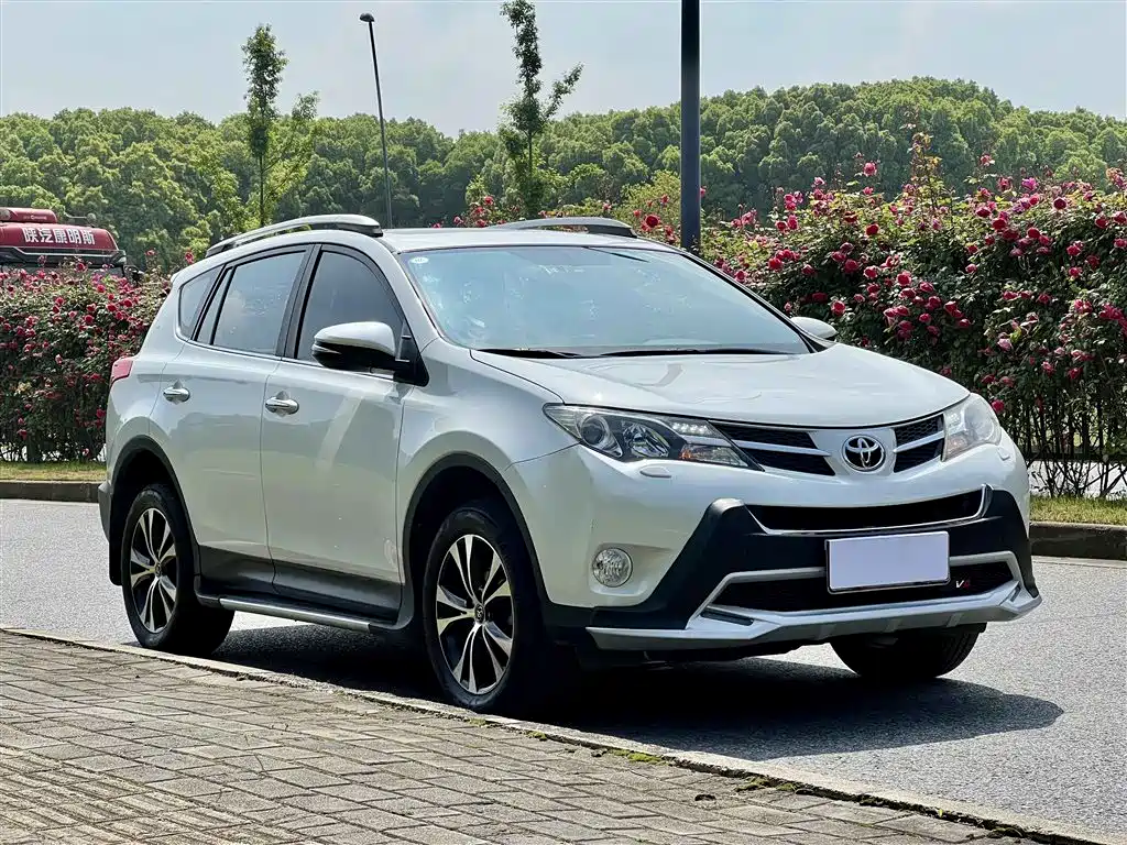 RAV4 2.5 L Auto 4 WD Elite