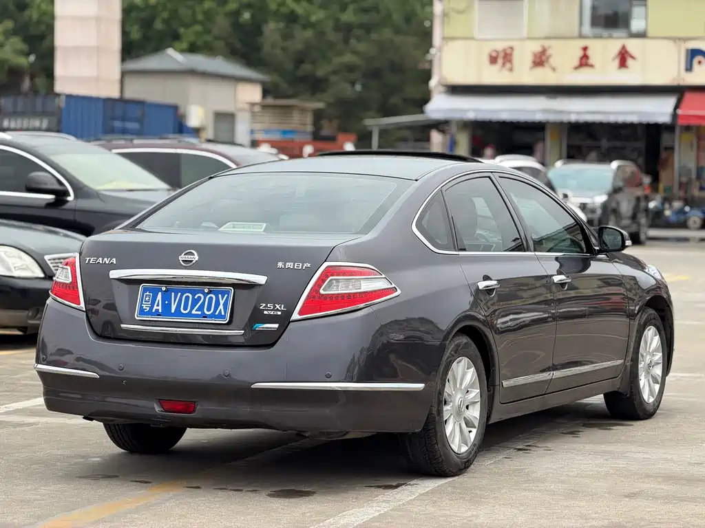 Teana 2.5 L XL Anniversary