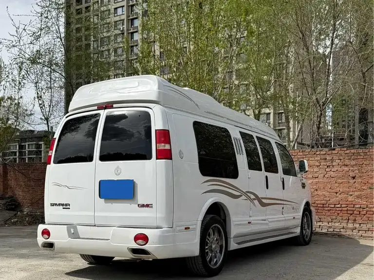 GMC SAVANA SAVANA 2013款 6.0 L 2500 S运动版10座