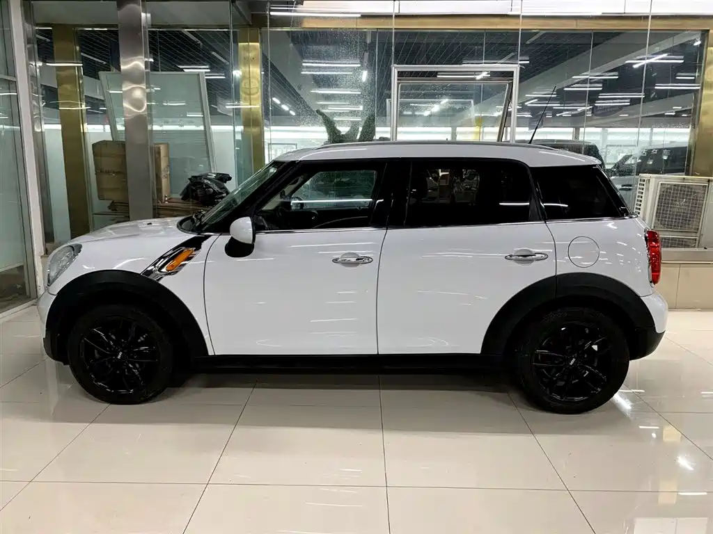 MINI COUNTRYMAN 1.6 L ONE
