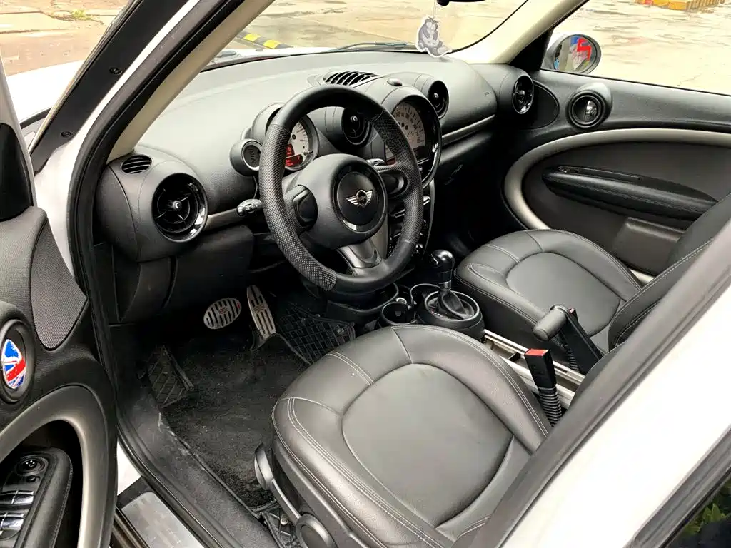 MINI COUNTRYMAN 1.6 L ONE