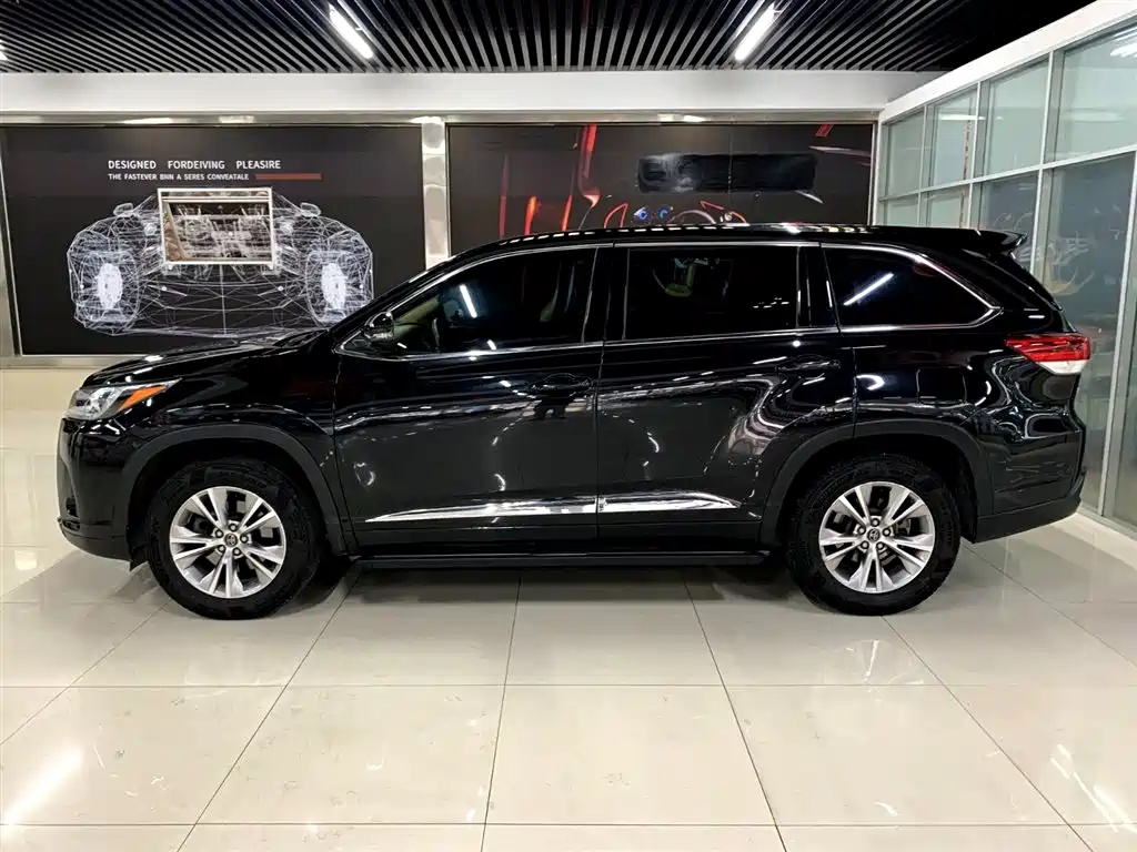 Highlander 2.0 T 2 WD Elite 5-seat CN-V