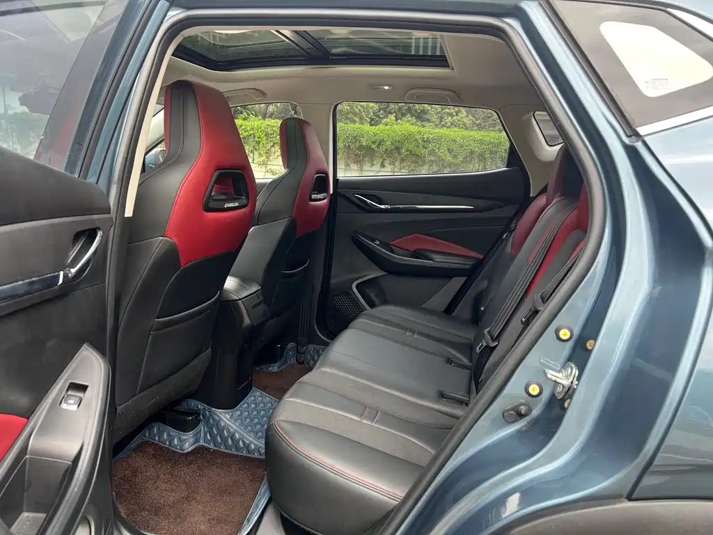 Changan Oshan X5 1.5 T DCT Distinguished
