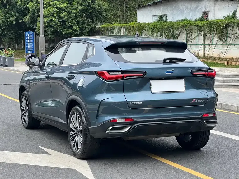 Changan Oshan X5 1.5 T DCT Distinguished
