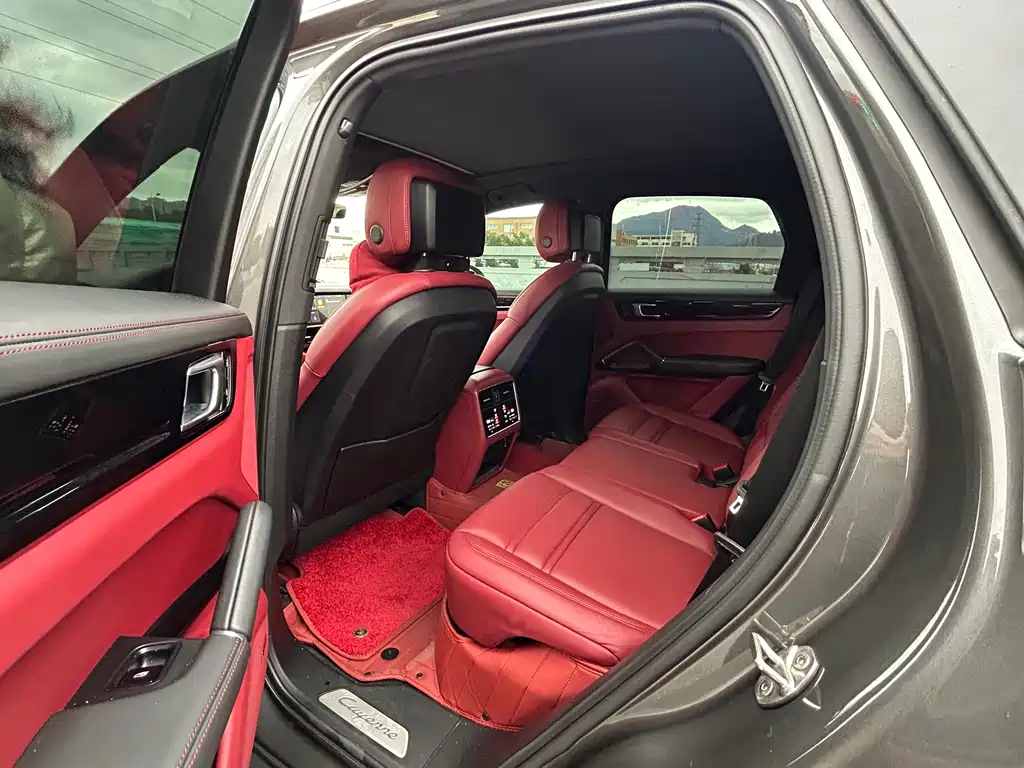 Cayenne NEV Cayenne E-Hybrid 2.0 T