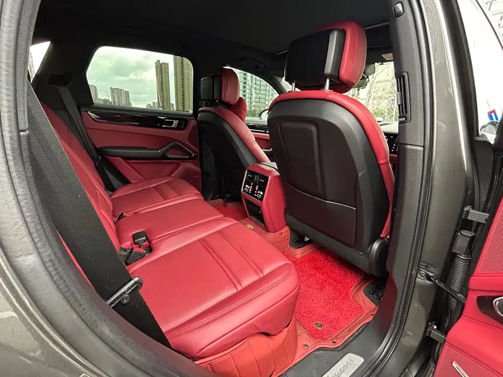 Cayenne NEV Cayenne E-Hybrid 2.0 T