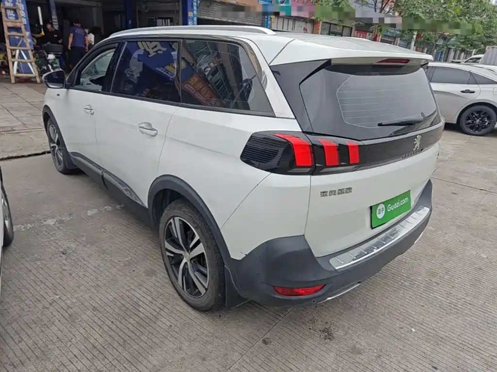 Peugeot 5008 350 THP 7-seat Elite