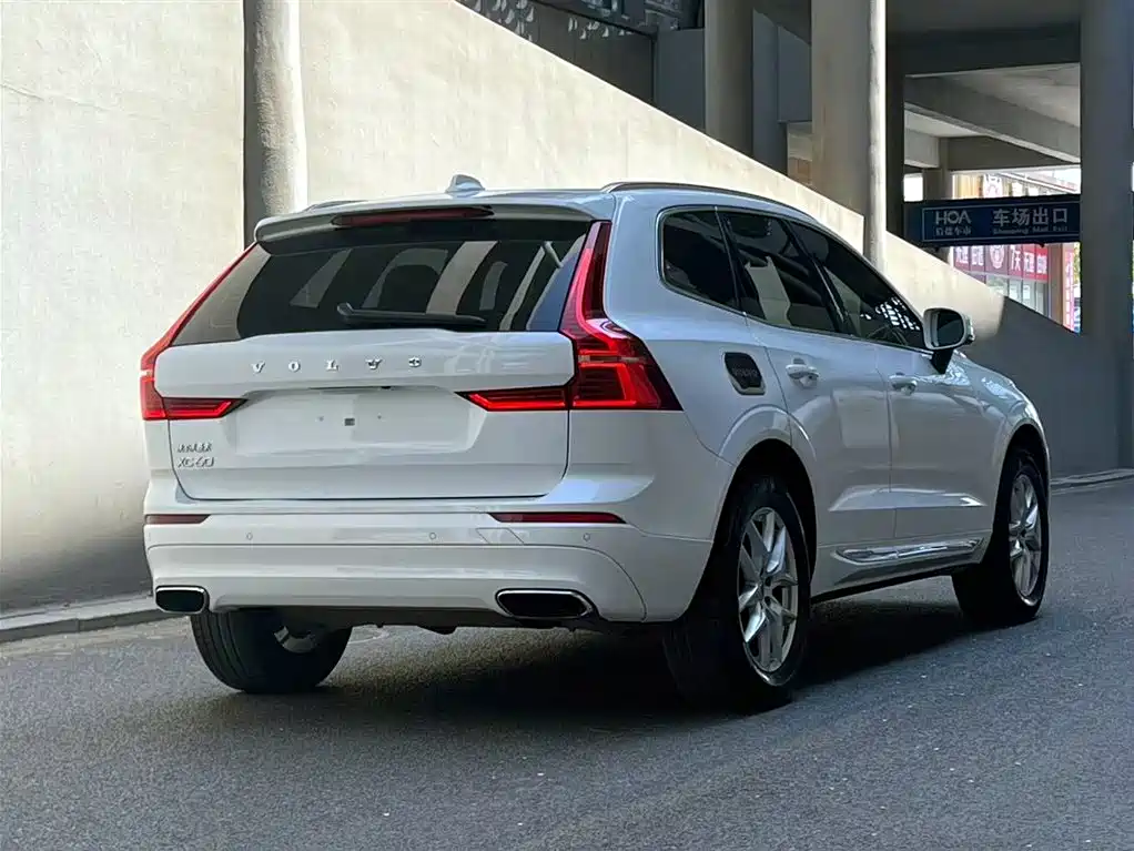 Volvo XC60 T5 4 WD Smart Ease