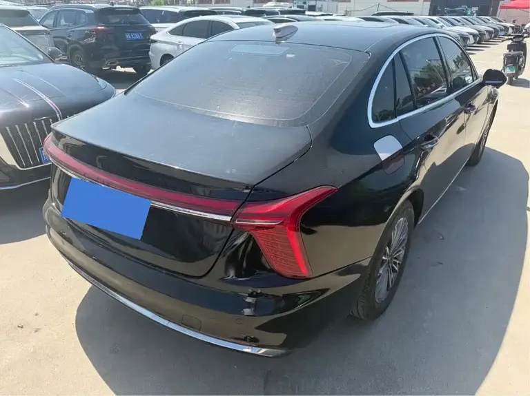 Hongqi H5 1.5 T DCT Connected Flagship Joy