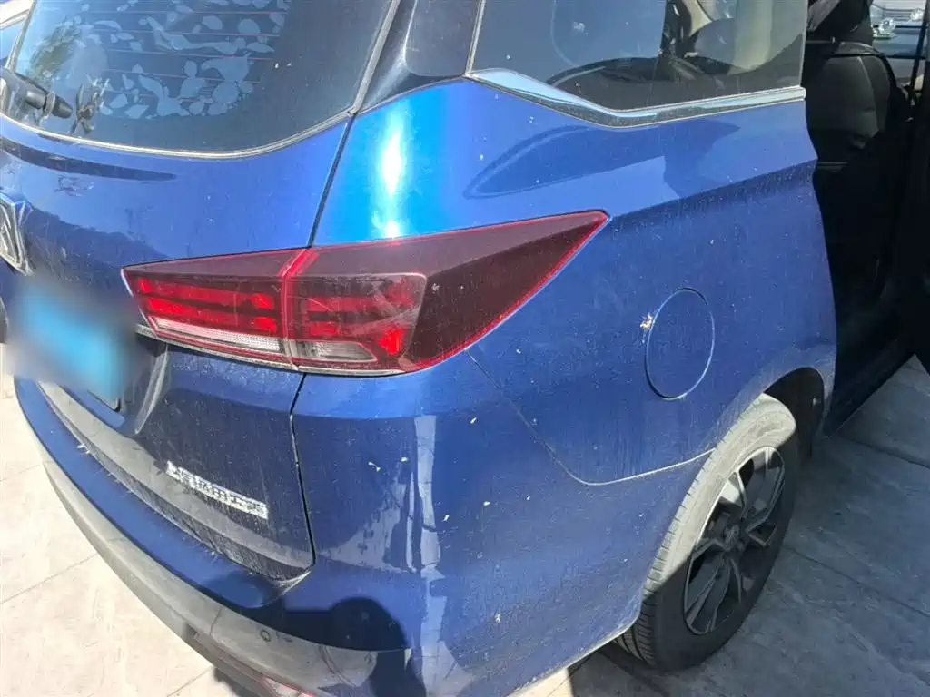 Baojun 360 宝骏360 2019款 1.5 L 自动豪华型 国VI