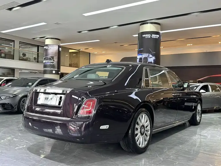 Rolls-Royce Phantom 6.7 T LWB Range