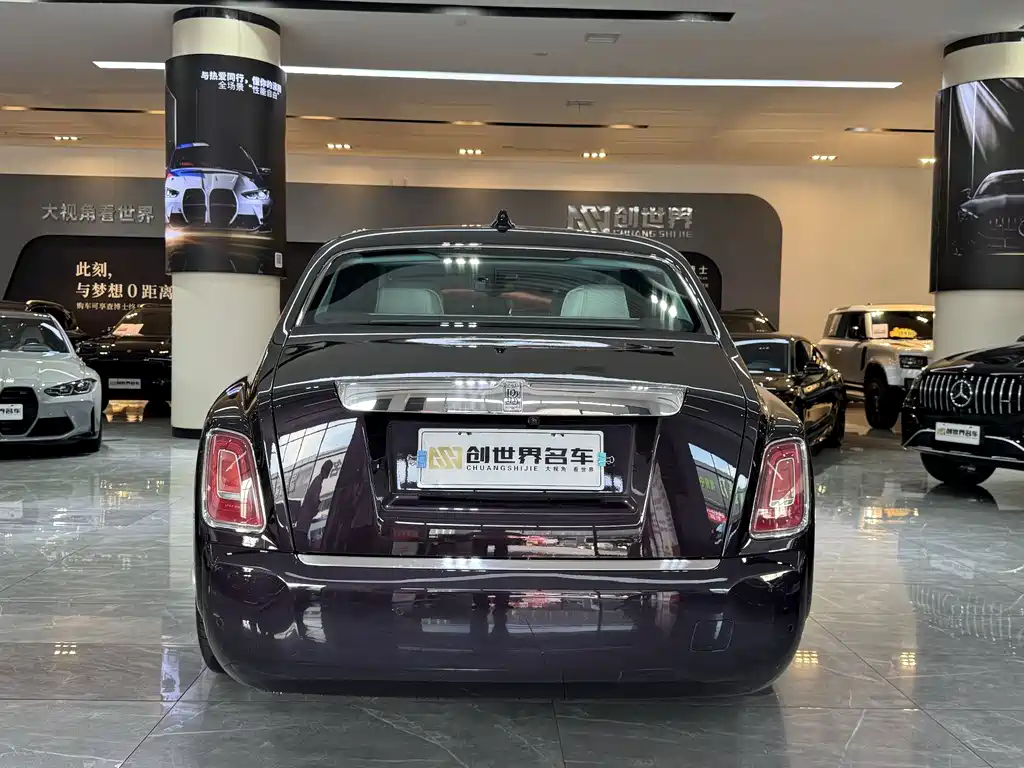 Phantom 6.7 T LWB Range
