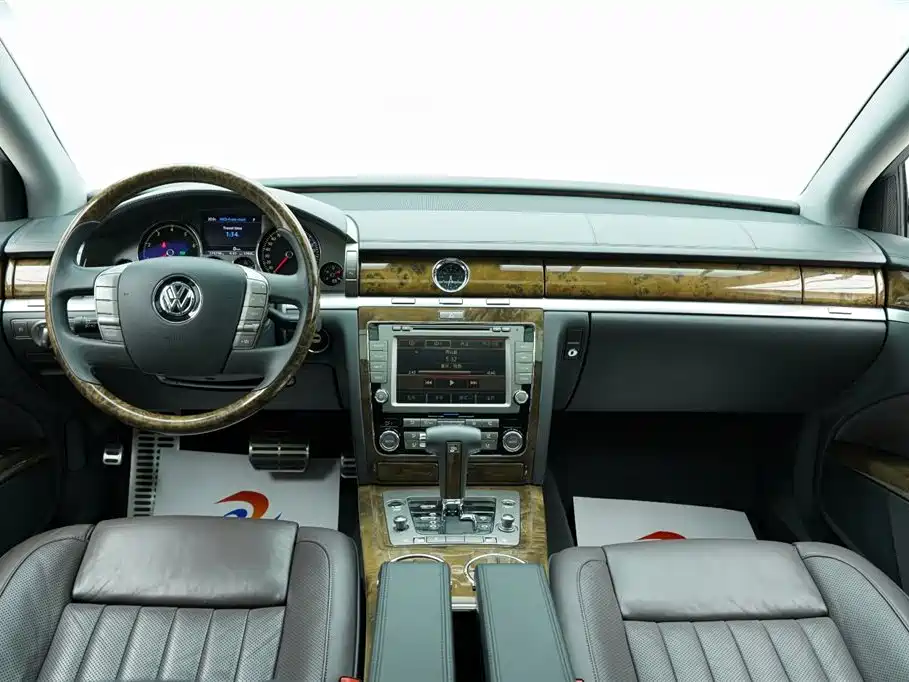 Phaeton 4.2 L Luxury Enjoyment Custom